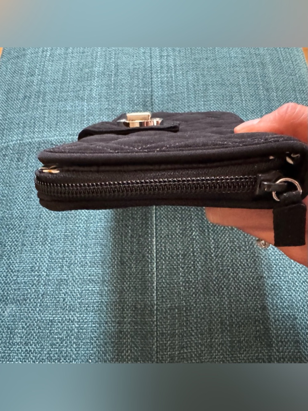 NWT Vera Bradley Turnlock Wallet - Classic Black - Picture 6 of 9